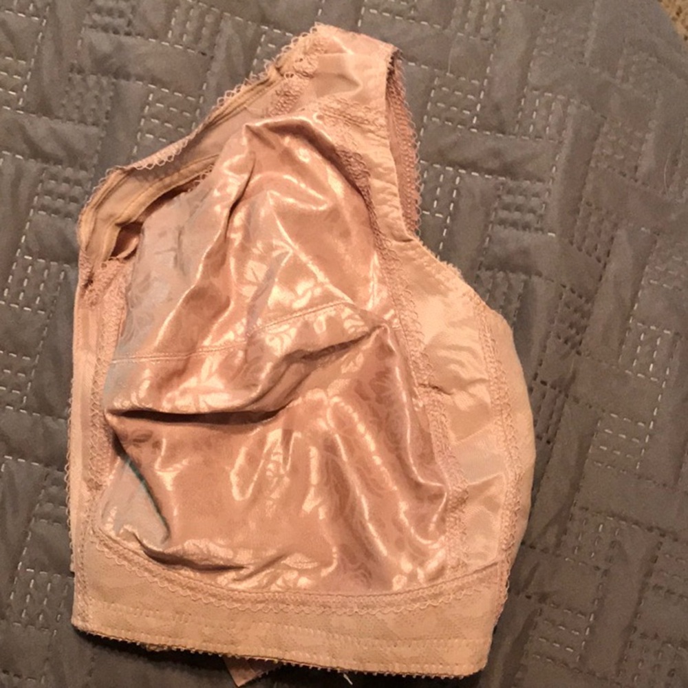 Playtex 18 Hour bra. Brand new.